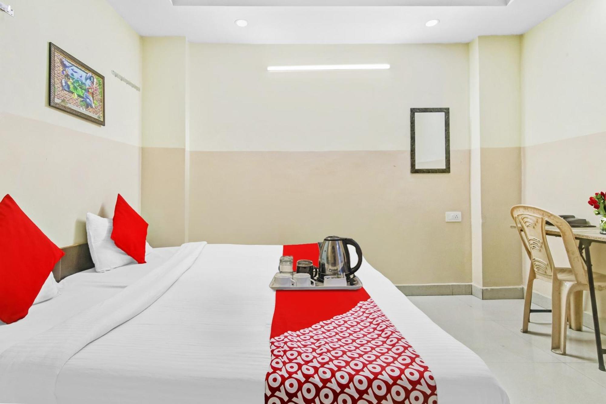 Super Hotel O Royal Green New Delhi Exterior photo